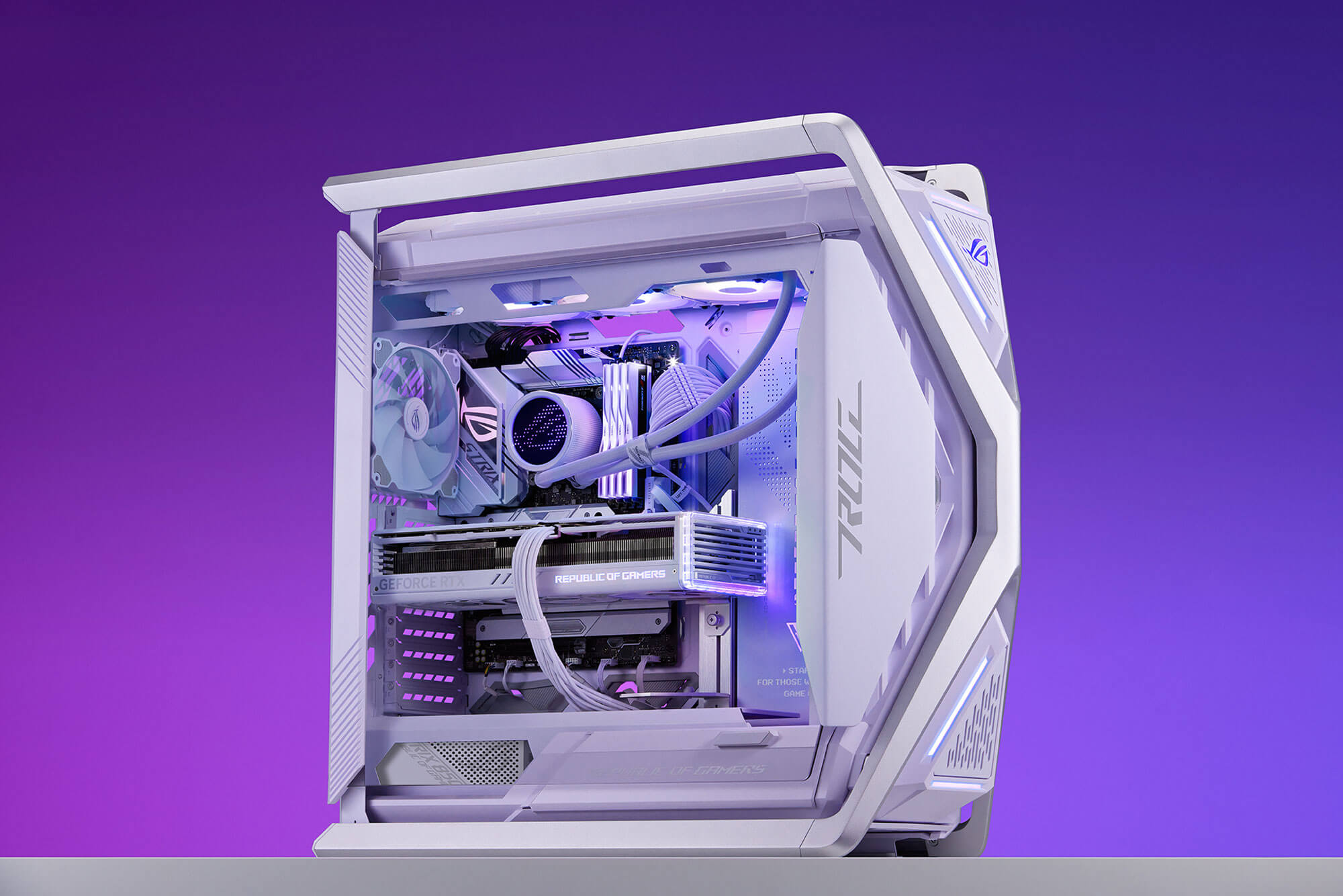 Front view photo of the INTERGALACTIC EXPLORER PC build